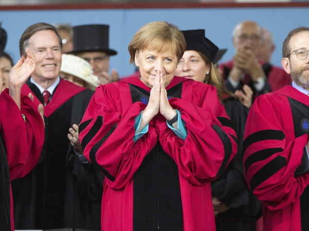 A. Merkel suteiktas JAV elitinio Harvardo universiteto garbės daktaro vardas  