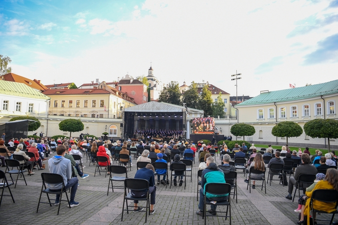 G. Nausėda: šiomis dienomis taip glaudžiai susipina švietimo ir laisvės temos