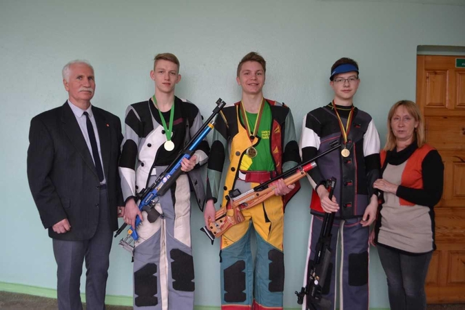 Jaunieji Kauno rajono šauliai iškovojo aukso medalius