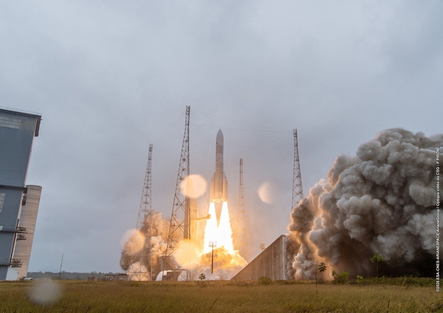 Europiečių gamybos raketa sėkmingai įvykdė pirmąją komercinę misiją