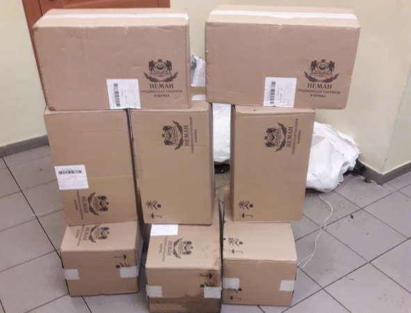 Varėnos pasieniečiams įkliuvo rūkalus, įtariama, gabenusi trijulė iš Šalčininkų 