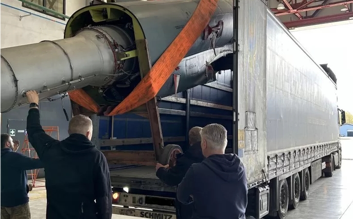 Lietuva perdavė Ukrainai lengvąjį atakos lėktuvą „Albatros“