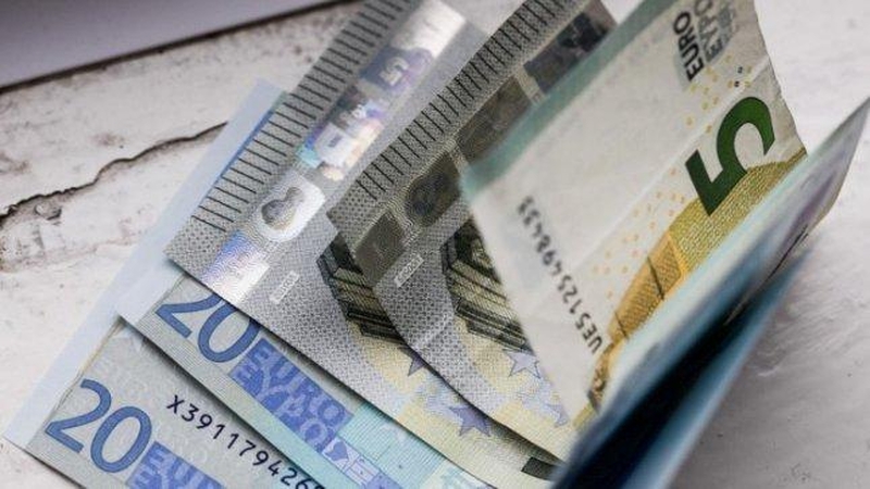 Ką rasite ir ko nerasite padirbtuose eurų banknotuose