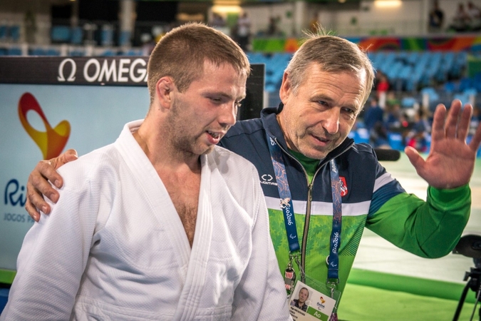  Osvaldas Bareikis (kairėje) ir Algis Mečkovskis