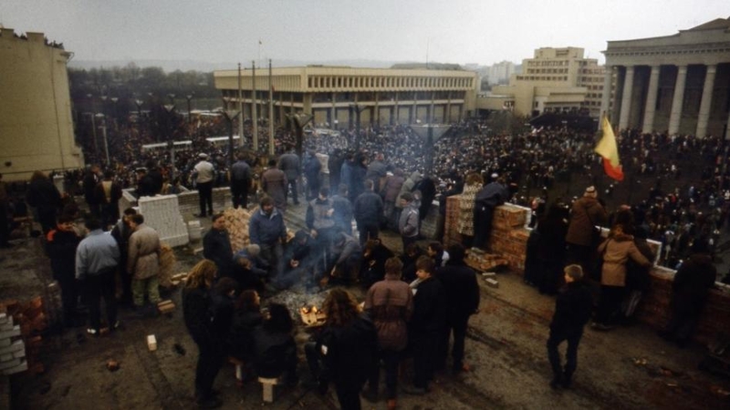 Kariūnai analizavo, ar dabar būtų apgintas Seimas