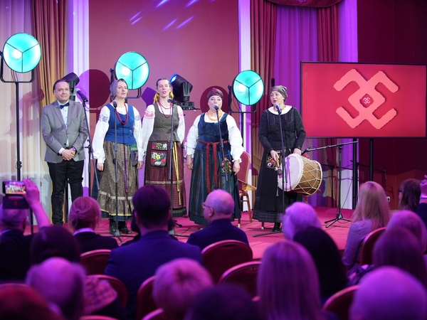 Vilniaus rotušėje pagerbti paveldo vertybių saugotojai: tradicijos gyvos tol, kol jas puoselėjame