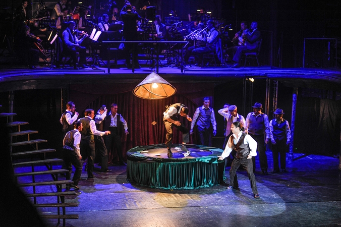 Medijos Lietuvos teatre: naujos priemonės ar mada? (interviu)