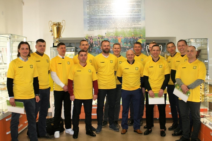 Legendinio klubo pergales primena ne vien trofėjai