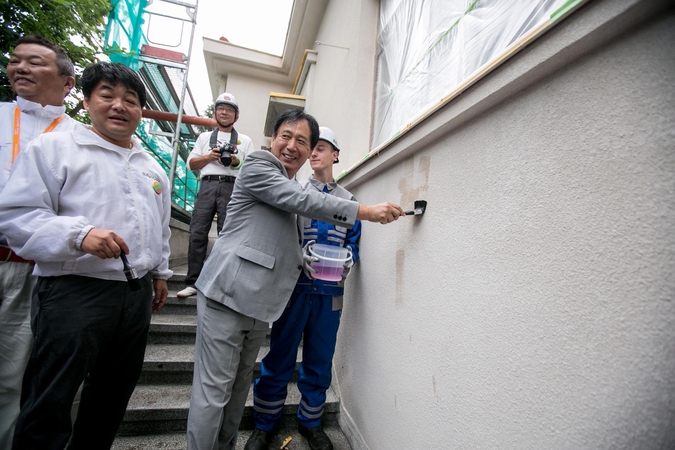 Japonai atvažiavo į Kauną perdažyti garsaus diplomato namus