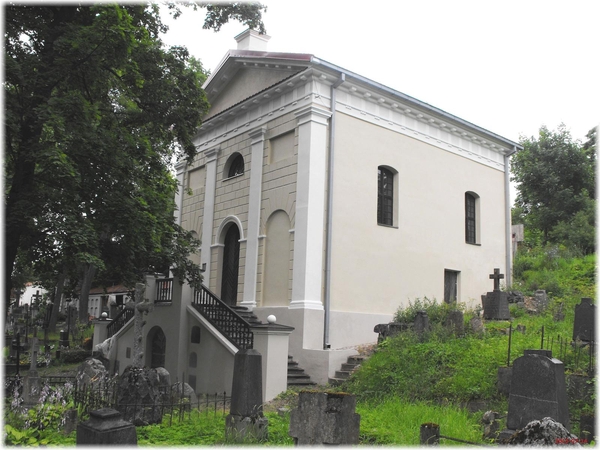 Išgražinta Vilniaus Bernardinų kapinių koplyčia