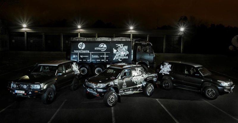 Lietuviai atsisveikino su savo automobiliais