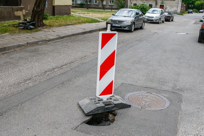 „Neatlaikė“ ir Pušyno gatvės asfaltas