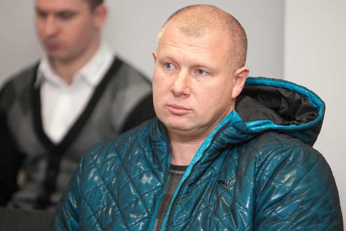 Teismas: agurkinius apšaudęs E. Mikučiauskas tik gynėsi