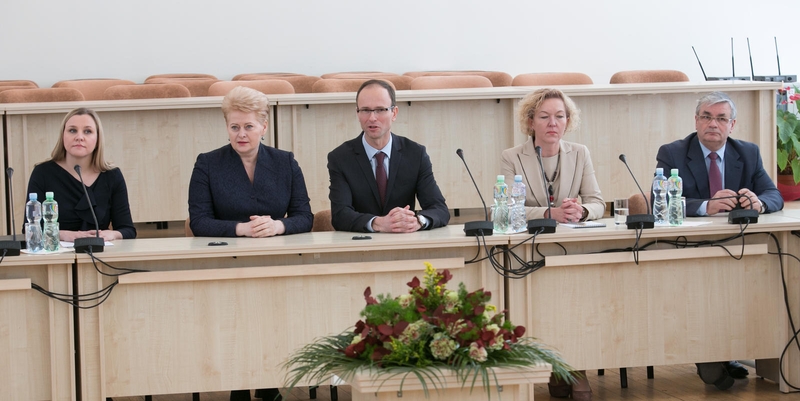 Prezidentė: Aukščiausiasis Teismas turi stiprinti pasitikėjimą teisingumu