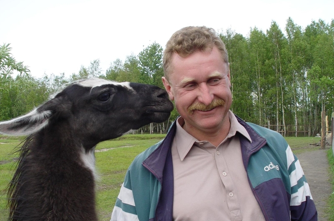 Skundai: "Mini zoo" įkūrėją E.Legecką ima juokas, išgirdus, kad gautas skundas dėl lamų "sekso" ant šlapios žemės.