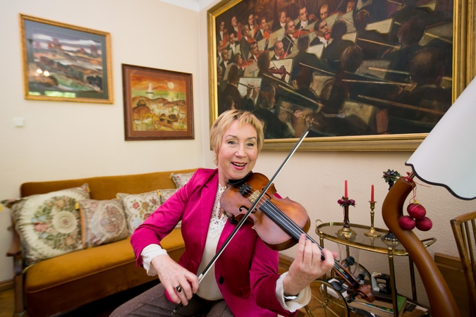 70-metį švenčianti smuikininkė K. Domarkienė: koncertas – šventė, o ne lažas
