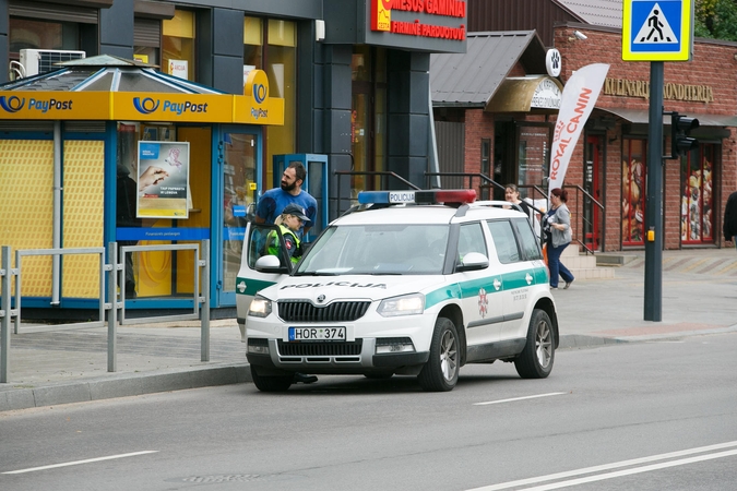 Mažametį partrenkęs vairuotojas: nežinau, ar man degė žalia