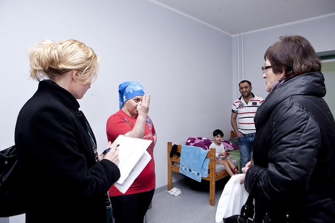 Politikai susirūpino, kad užsieniečiai registracijos centre užsibūna per ilgai