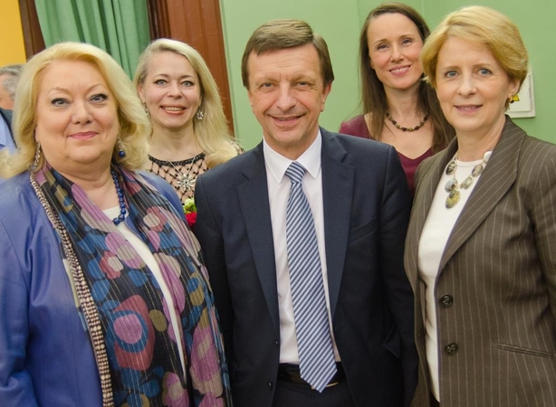 Maryse Berniau, Petras Baršauskas, Deborah A. McCarthy