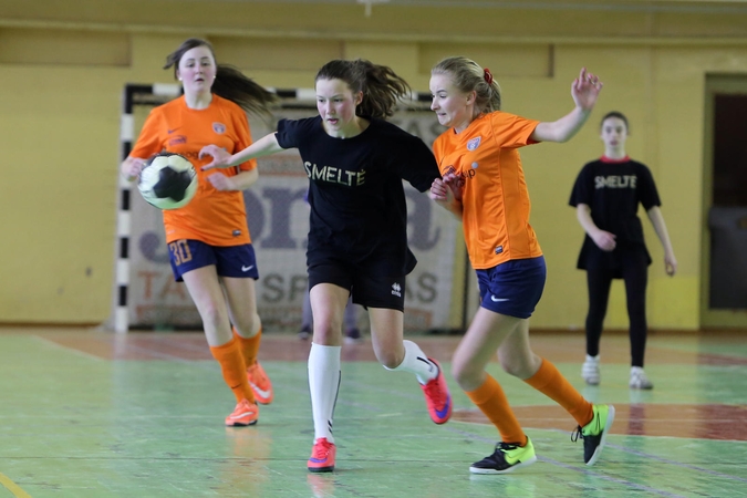 "Lady-Golo" salės futbolo turnyras