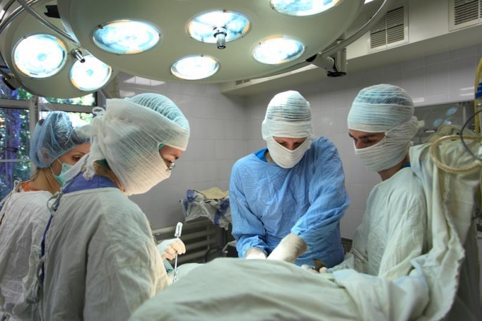 Sraigtasparnio sudužimo Karelijoje aukos operuotos, jų būklė sunki