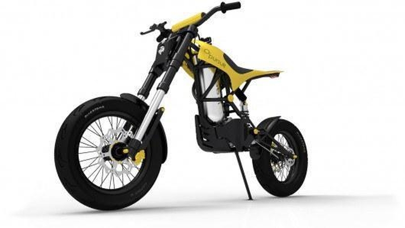 „02 Pursuit“: motociklas, varomas oru   