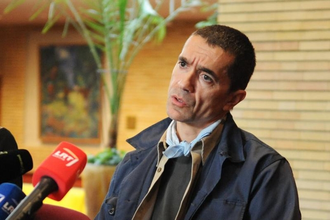 R. Castellucci: ekskrementai yra Dievo kūrinys  