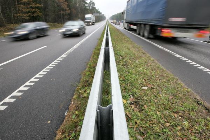 Paskelbti mokami Baltarusijos keliai - net 860 kilometrų