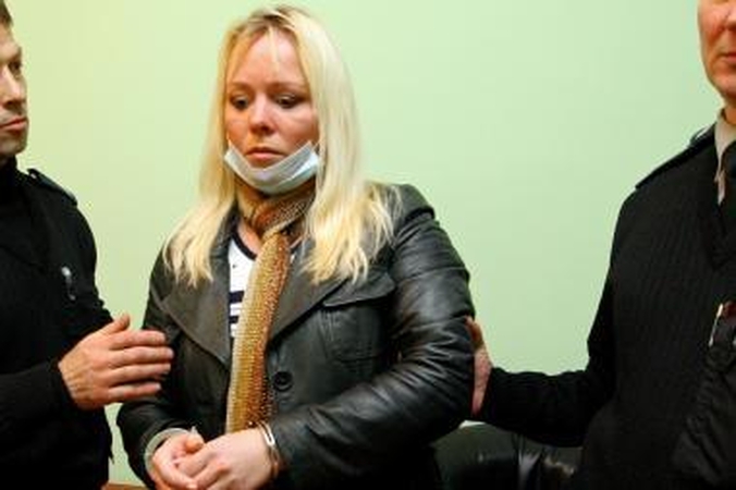 Skandalingoji dainininkė Erika po apsilankymo policijoje tapo nėščia? (papildyta)