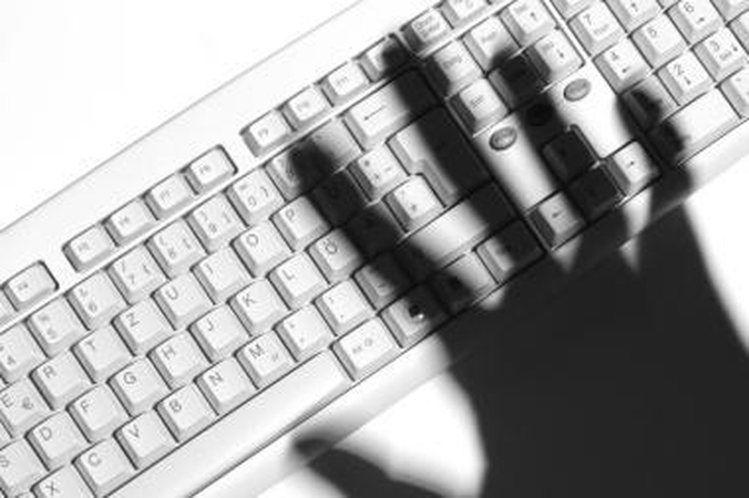 ES stiprins kovą su nusikaltimais internete