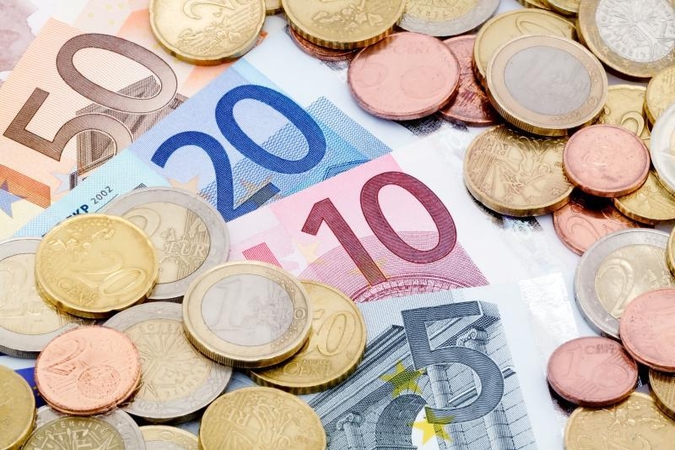 Dėl mokesčių slėpimo ES kasmet praranda trilijoną eurų 