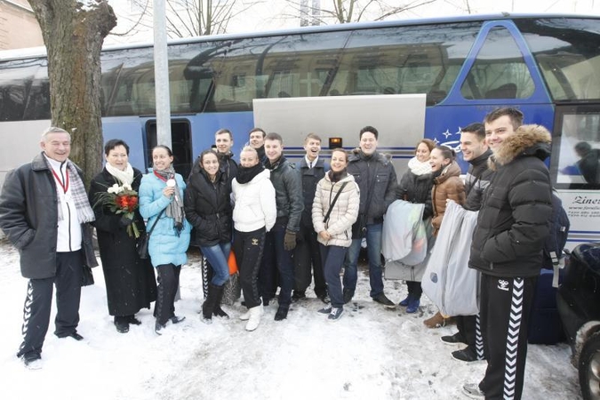 Vos grįžę „Žuvėdros“ šokėjai vėl kibs į darbus