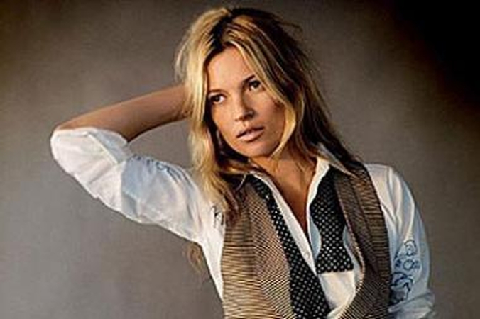 Žurnalas „Vogue“ išrinko K.Moss geriausiai besirengiančia dešimtmečio moterimi