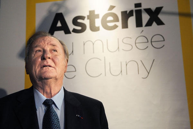 Asterikso kūrėjas savo dukterį kaltina priekabiavimu