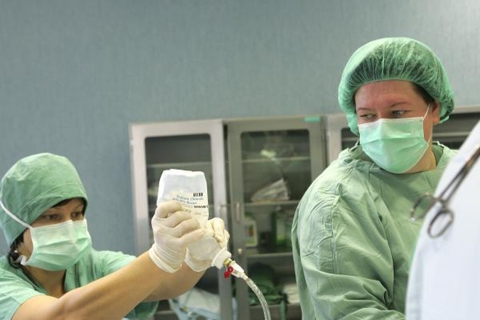 Lietuvos medikai ryžosi sudėtingai inkstų persodinimo operacijai