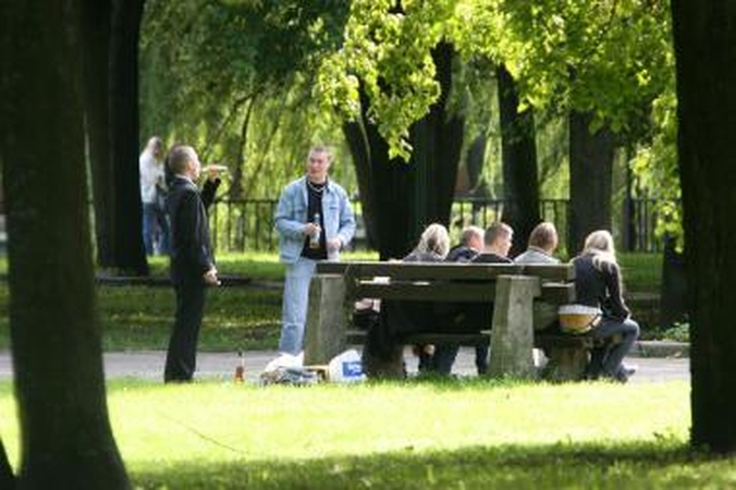 Kauno jaunimas: geriam alų ir vyną, alkoholį parduoda visur