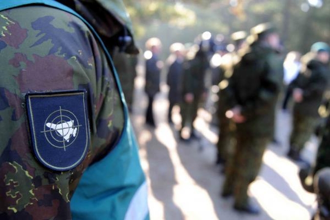 Atleisti karininkai piktinasi, kad vadovybė pasirinko ne juos, o pensininkus 