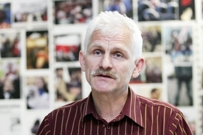 V.Adamkus sukritikavo Lietuvos institucijų veiksmus dėl A.Beliackio