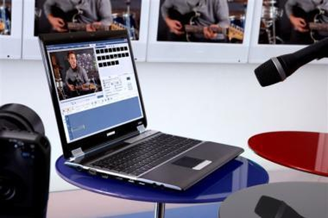 „Samsung“ nešiojamųjų kompiuterių paradas IFA parodoje