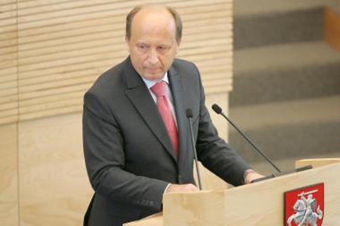 Premjeras toliau teigia, kad VSD pažymos turėtų būti paviešintos