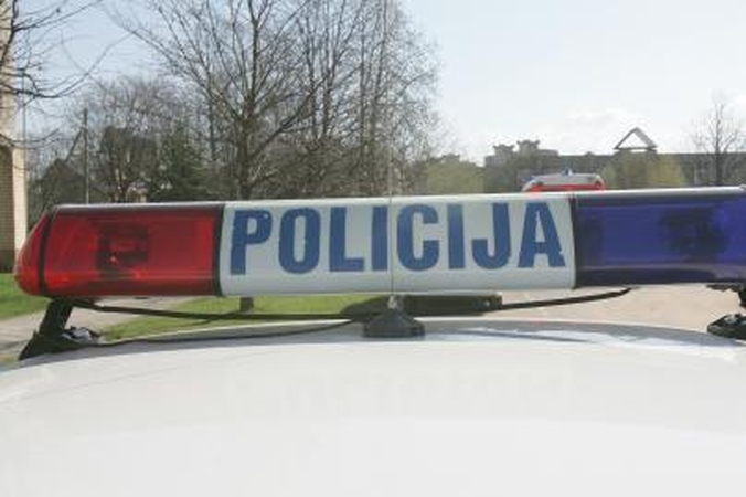 Apylinkių inspektoriai tapo darbo valandų vergais 