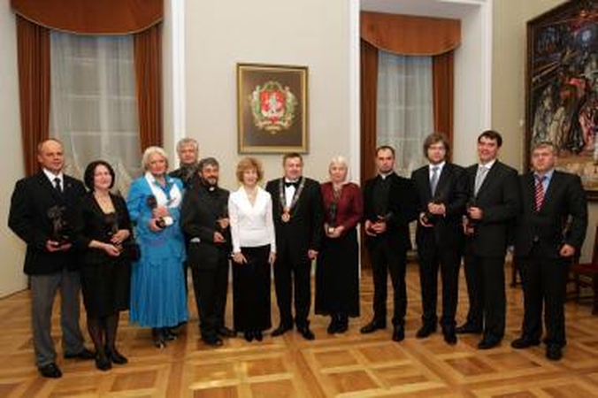 Įteiktos Šv. Kristoforo statulėlės nusipelniusiems vilniečiams