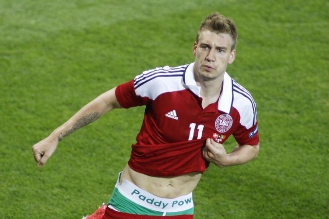 Lažybininkus reklamavęs N.Bendtneris su čekais nežais 