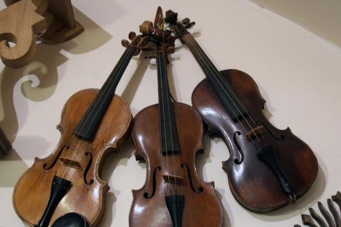 Vokietijos muitinė reikalauja iš japonų muzikantės 500 tūkst. dolerių