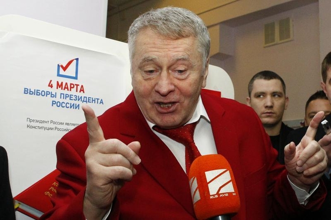 V.Žirinovskis užsipuolė balsavimo kabinas kaip „profanaciją“