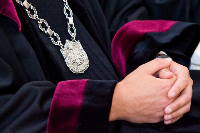 Dėl teiginių apie „pedofilą Aidą“ prašo priteisti 30 tūkst. litų