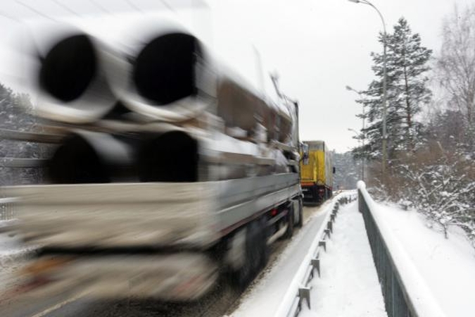 Lietuvoje eismo sąlygas sunkina šlapdriba