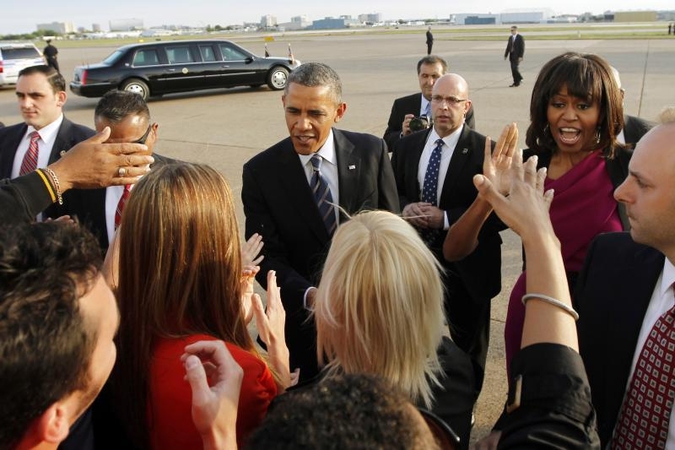 Obamos dovanų sąraše - „Hermes“ golfo krepšys, statula ir figūrėlės