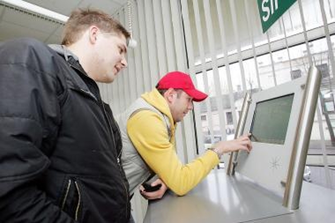 Darbo biržoje - jaunimo ir absolventų antplūdis