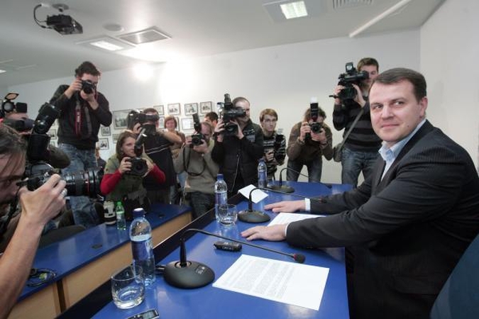 "Star1 Airlines" pranyko iš klientų akiračio